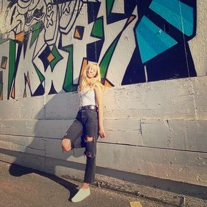 Meet your Posher, Ellie